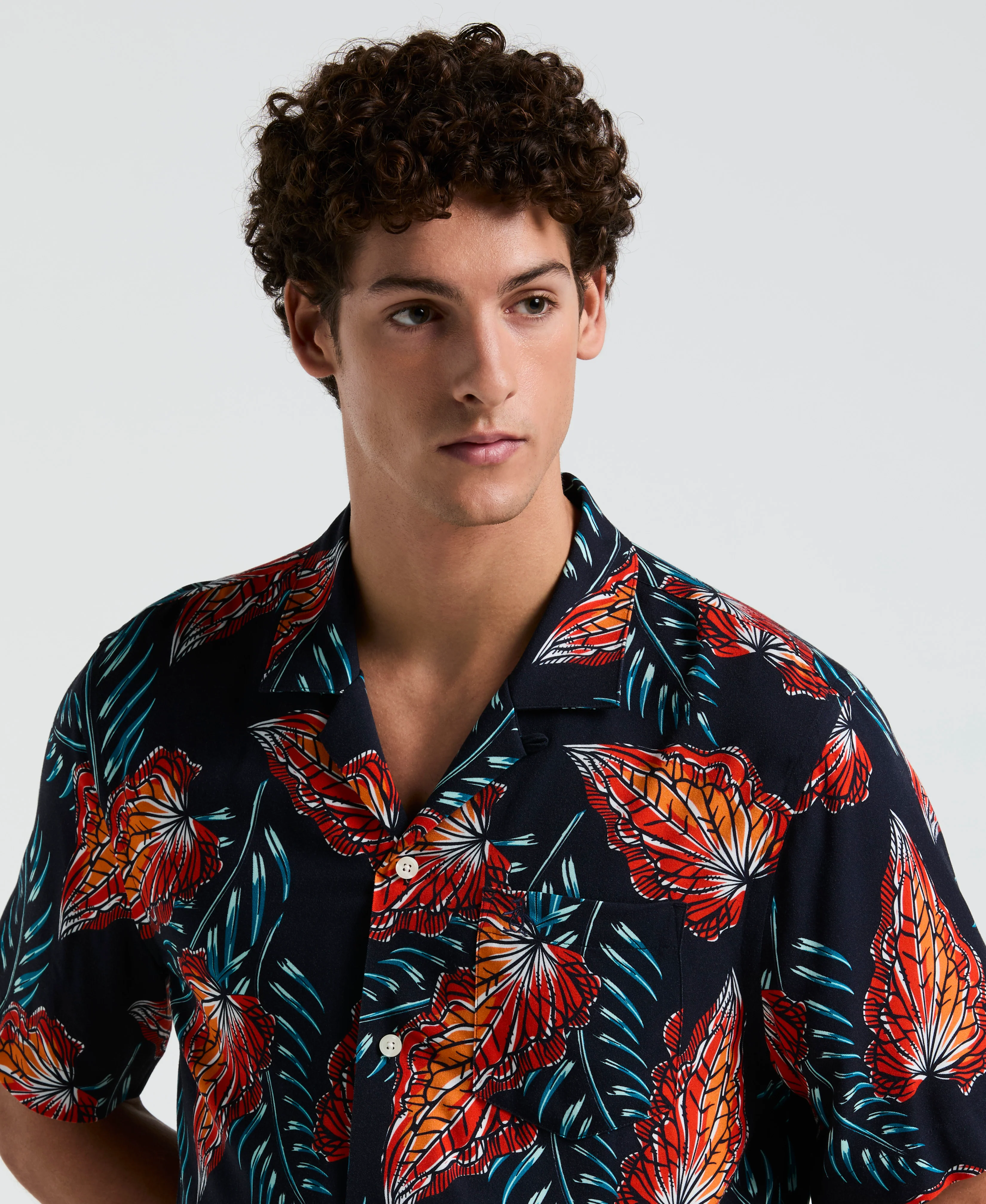 All-Over Leaves Print Shirt - Image 3