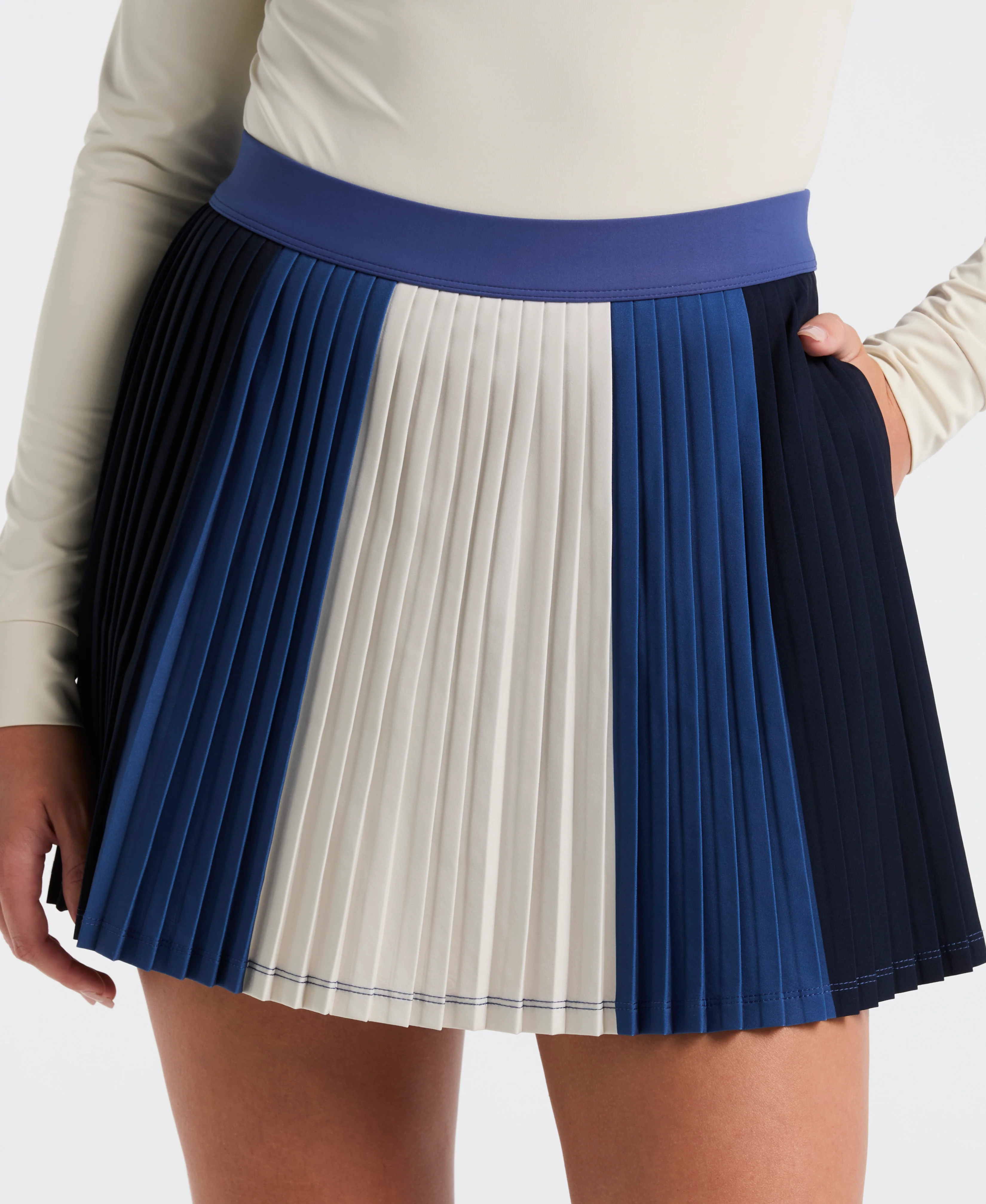 Women's 16" Micro Pleated Colorblock Skort - Image 4