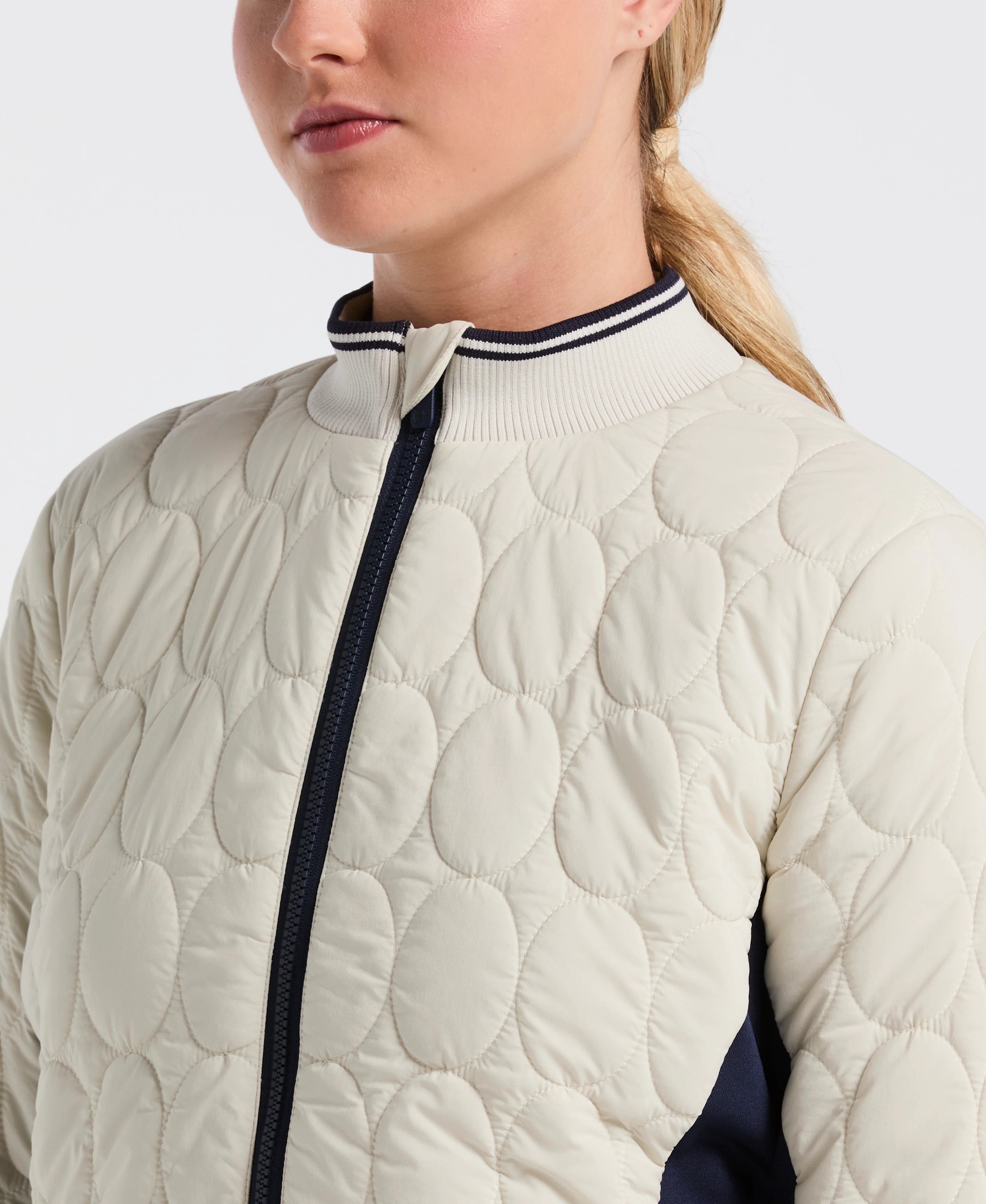 Women's Quilted Puffer Jacket - Image 3